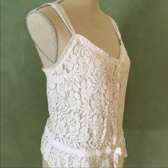 💕 Hollister laced tank top - Picture 2 of 5